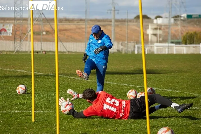 Galería de imágenes de Luis Hernández durante un entrenamiento con el filial del Salamanca UDS / Fotos: David Sañudo