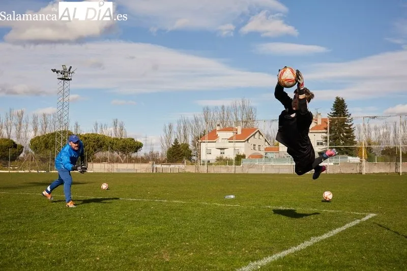 Galería de imágenes de Luis Hernández durante un entrenamiento con el filial del Salamanca UDS / Fotos: David Sañudo