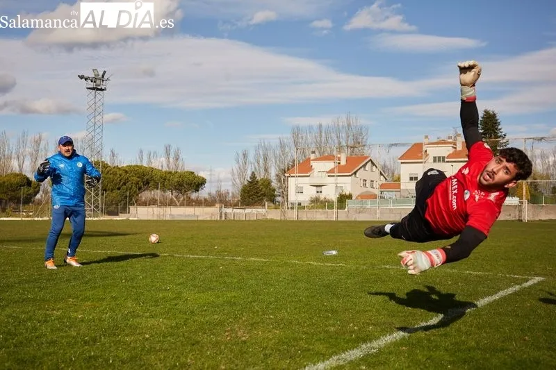 Galería de imágenes de Luis Hernández durante un entrenamiento con el filial del Salamanca UDS / Fotos: David Sañudo