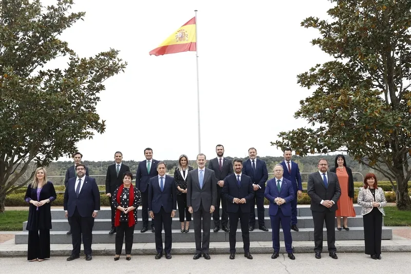 El Rey Don Felipe recibe en audiencia a los miembros de la Asamblea del Grupo de Ciudades Patrimonio de la Humanidad de España. Fotos: Casa Real