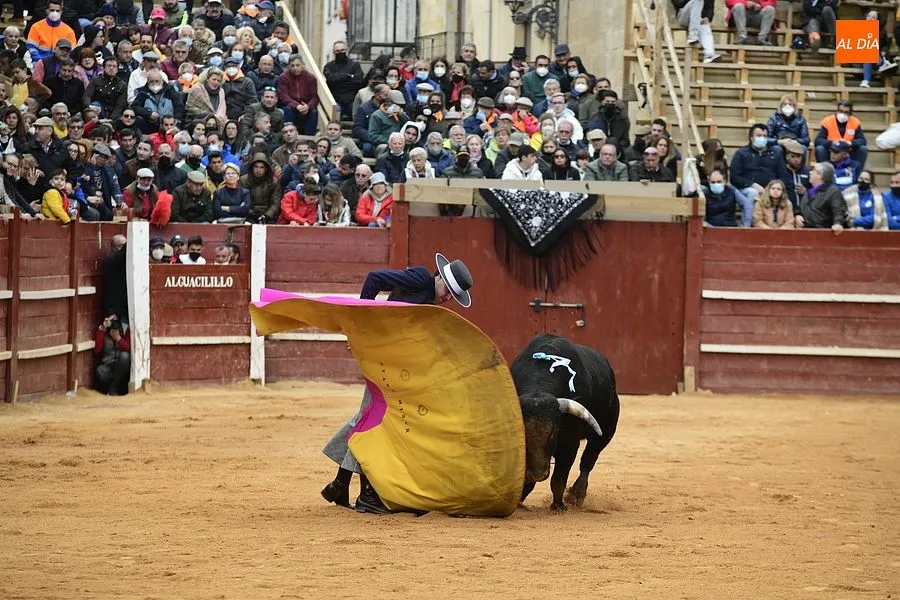 El festival taurino del martes de Carnaval congregó a miles de aficionados a los toros/ Rep.Gráfico: Adrián M. Pastor
