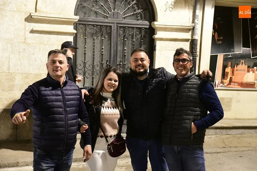 Foto 3 - El ambiente taurino se mantiene mientras va menguando el festivo en una jornada con visita de la lluvia