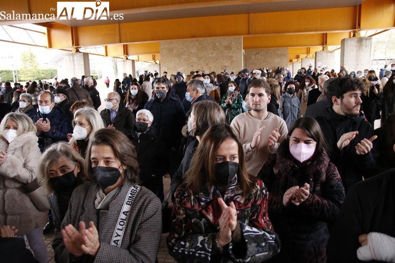 Foto 6 - Universitarios salmantinos se unen por la Paz en Ucrania