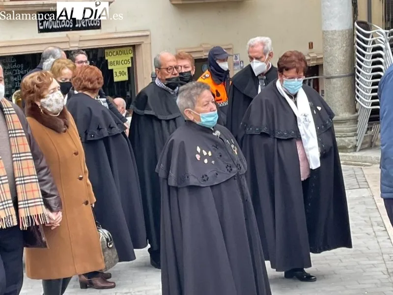 Procesión de la imagen de Santa Teresa por las calles de Alba de Tormes - Roberto Jiménez