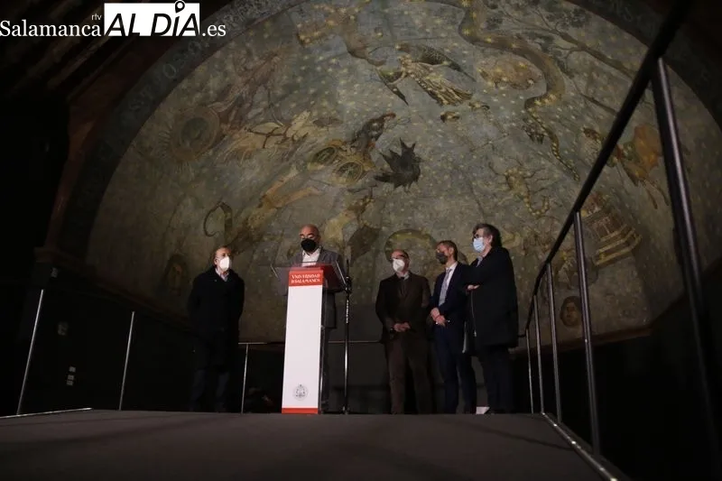 Presentación de este estudio sobre la configuración planetaria de ‘El Cielo de Salamanca’, famosa bóveda celeste del siglo XV ubicada en las Escuelas Menores de la Universidad de Salamanca. Foto de David Sañudo