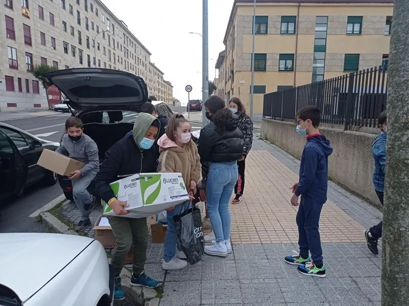 Alumnos de sexto de Primaria del colegio Gran Capitán, que han participado en esta iniciativa solidaria