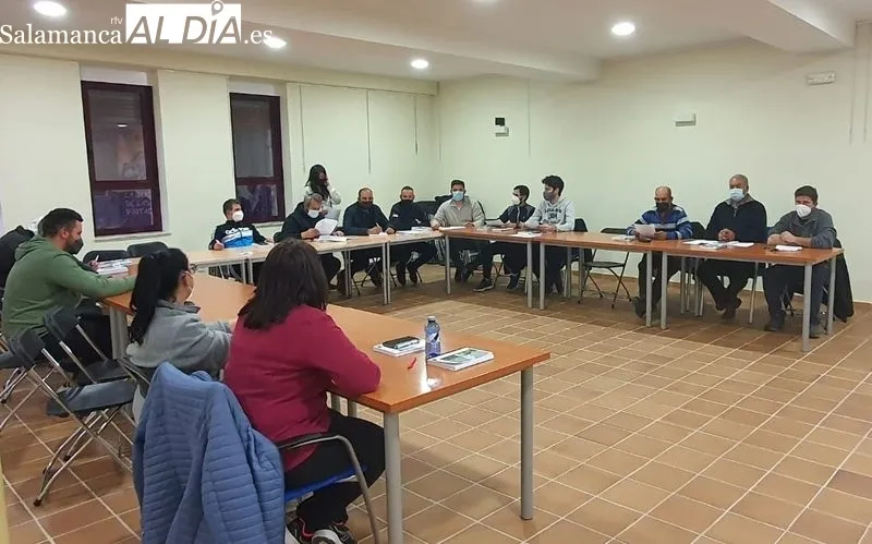 El curso ha sido en la modalidad presencial y estaba dirigido a personas que ejercen la actividad agraria  