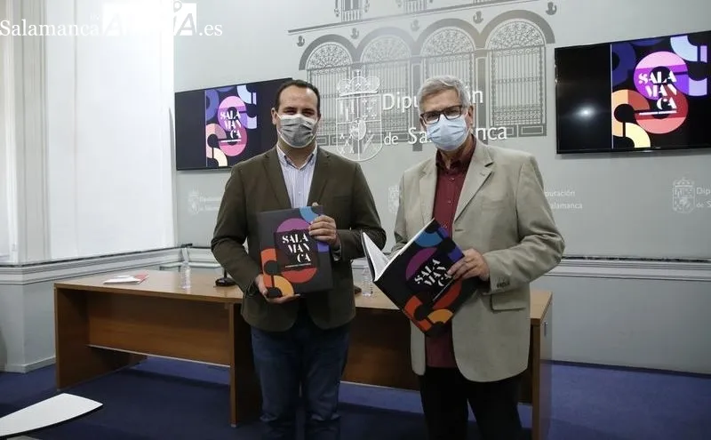 Juan Francisco Blanco, autor de 'Salamanca. Patrimonio inmaterial', en la presentación de este libro, en la Diputación. Foto de David Sañudo