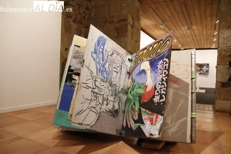 Exposición de `Poemario Neokinki’, de Álvaro Perote, en la Hospedería Fonseca. Foto de David Sañudo