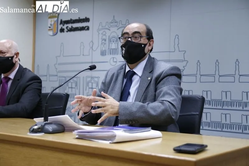 Rueda de prensa de los concejales Fernando Rodríguez y Juan José Sánchez, en representación de los Grupos Municipales Popular y Ciudadanos. Foto de David Sañudo