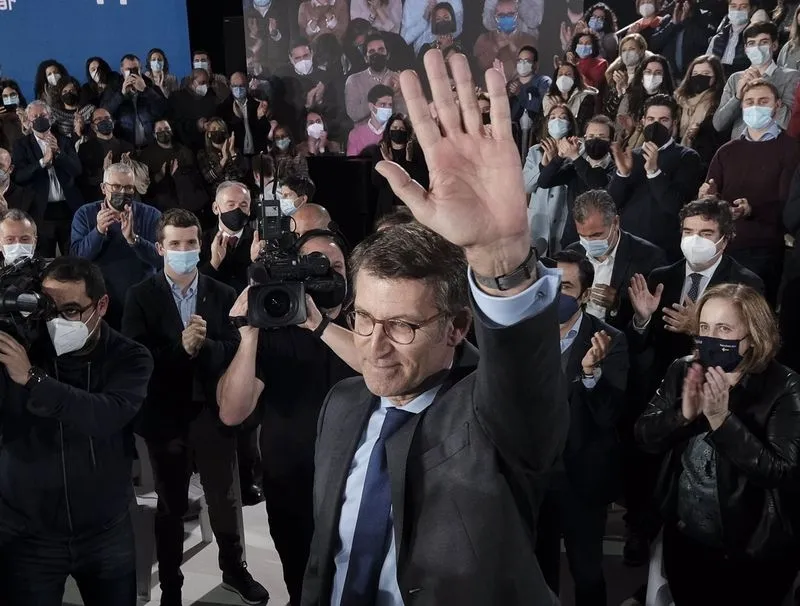 Foto 2 - Feij&oacute;o se abre a pactos de Estado con Pedro S&aacute;nchez 