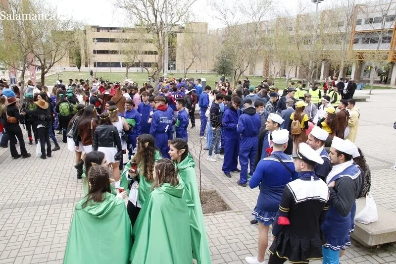 Fiesta de la Facultad de Economía y Empresa de la Universidad de Salamanca en el Campus Unamuno. Foto de David Sañudo