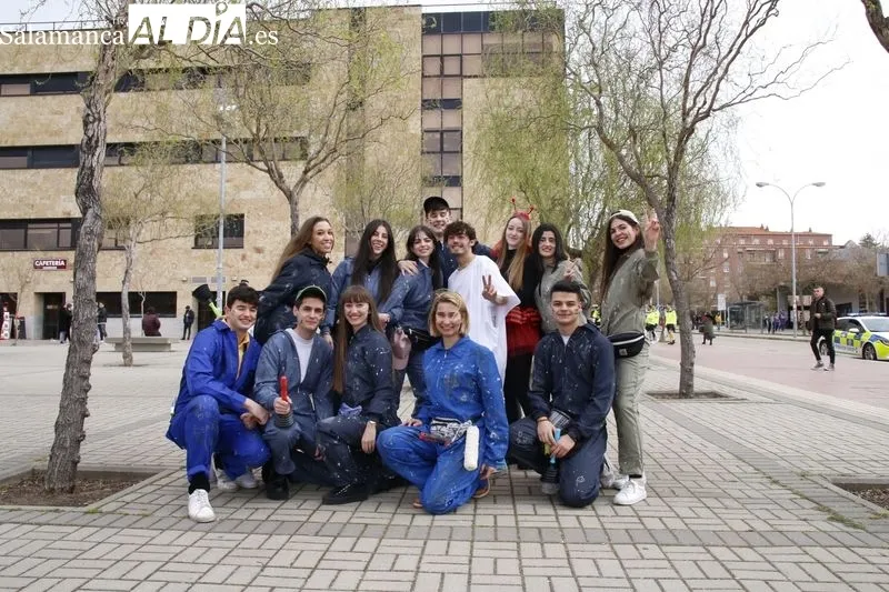 Fiesta de la Facultad de Economía y Empresa de la Universidad de Salamanca en el Campus Unamuno. Foto de David Sañudo