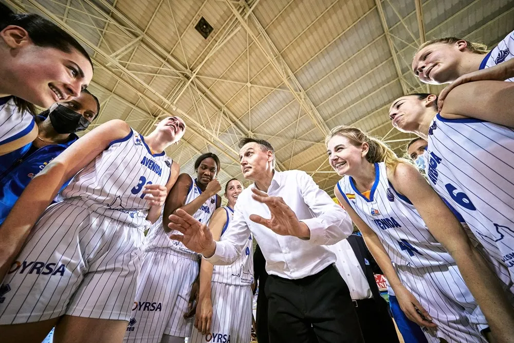 Galería de imágenes del Perfumerías Avenida - Uni Girona / Fotos: David Sañudo, CB Avenida y FIBA