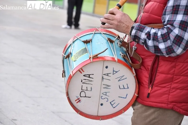 Entierro de la Sardina en la plaza de la Concordia, este miércoles. Fotos: Vanesa Martins