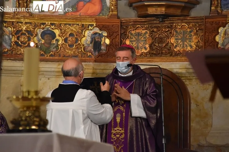 Eucaristía del Miércoles de Ceniza en la Catedral Vieja. Fotos: Vanesa Martins