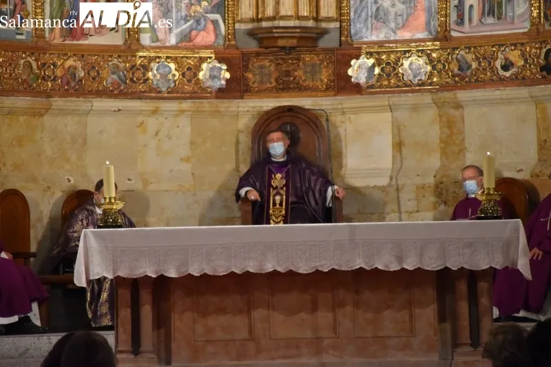 Eucaristía del Miércoles de Ceniza en la Catedral Vieja. Fotos: Vanesa Martins