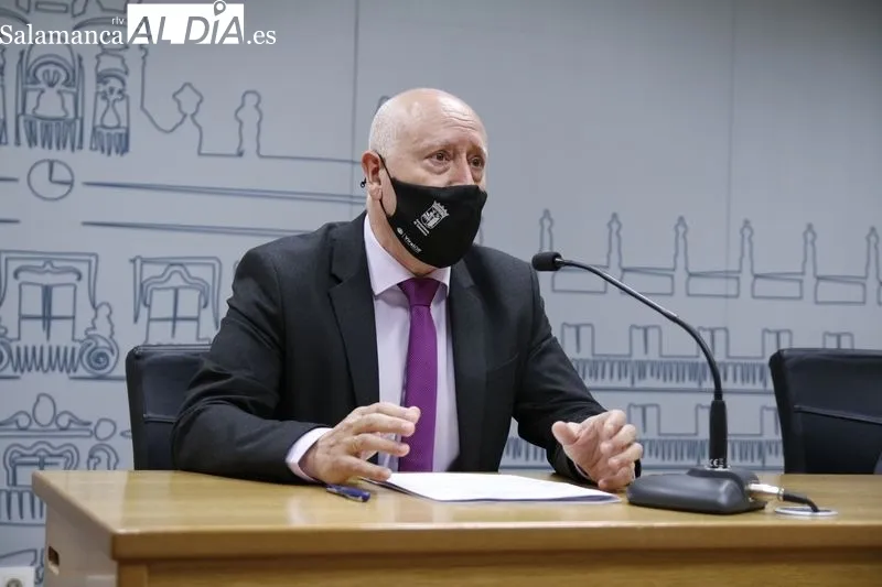 Rueda de prensa de los concejales Fernando Rodríguez y Juan José Sánchez, en representación de los Grupos Municipales Popular y Ciudadanos. Foto de David Sañudo