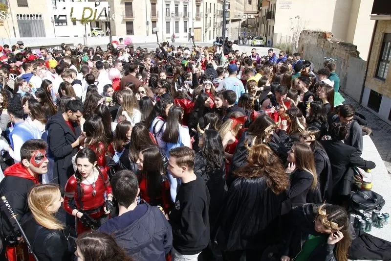 Fiestas de Enfermería y Fisioterapia en Salamanca. Foto de David Sañudo