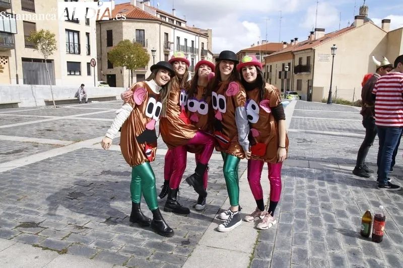 Fiestas de Enfermería y Fisioterapia en Salamanca. Foto de David Sañudo