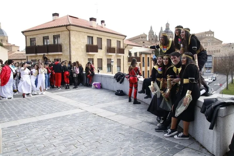 Fiestas de Enfermería y Fisioterapia en Salamanca. Foto de David Sañudo