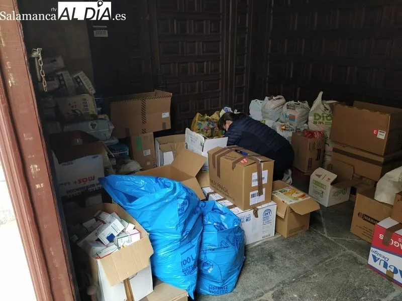 Recogida de material para enviar al pueblo de Ucrania, en la iglesia de la Purísima 