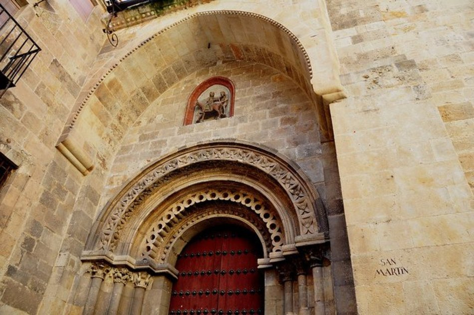 Fachada de la iglesia de San Martín de Tours, en la plaza del Corrillo
