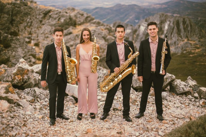 Synthèse Quartet formado por Javier Valero, saxofón soprano, Ángela Romera, saxofón alto, Ismael Arroyo, saxofón tenor y Raúl Flox, saxofón barítono