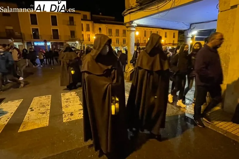 Peñaranda ha vivido la primera procesión de Penitencia el Lunes Santo