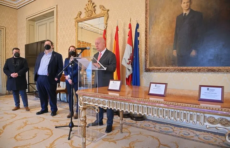 Entrega los premios del segundo Concurso de Escaparates Semana Santa 2022