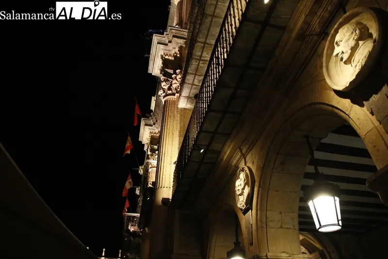 Foto 4 - La Plaza Mayor de Salamanca estrena nueva iluminaci&oacute;n art&iacute;stica 