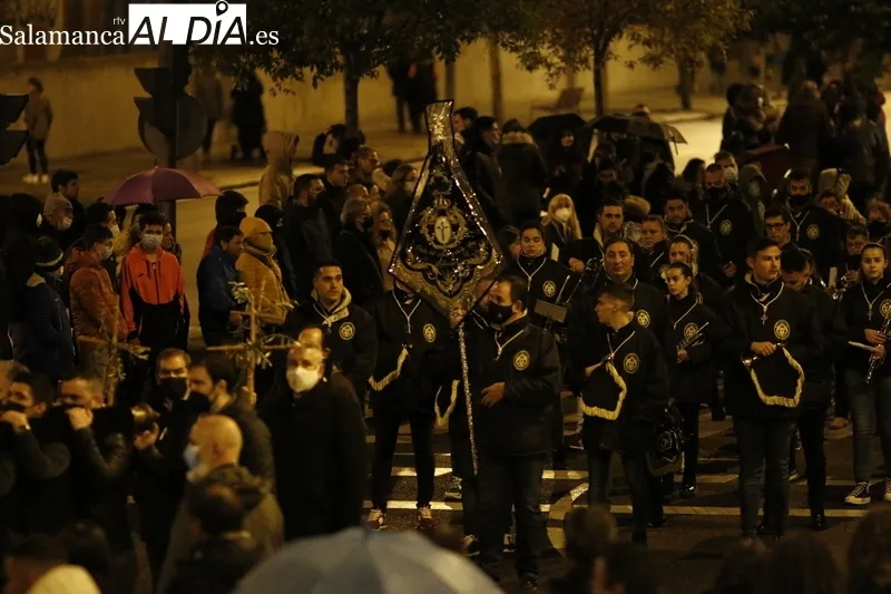 Traslado del Cristo de la Liberación desde el cementerio. Fotos: David Sañudo