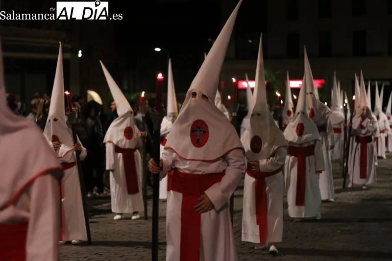 Procesión de la Real Cofradía Penitencial del Cristo Yacente de la Misericordia y de la Agonía Redentora | Fotos: David Sañudo