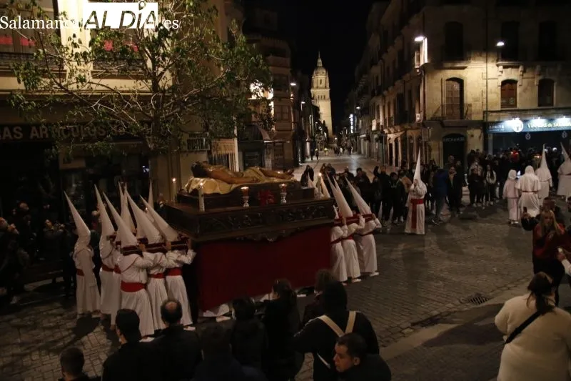 Procesión de la Real Cofradía Penitencial del Cristo Yacente de la Misericordia y de la Agonía Redentora | Fotos: David Sañudo