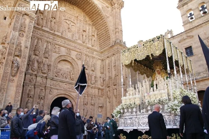 Foto 9 - La Procesi&oacute;n de la Hermandad Dominicana inicia con fuerza el Viernes Santo
