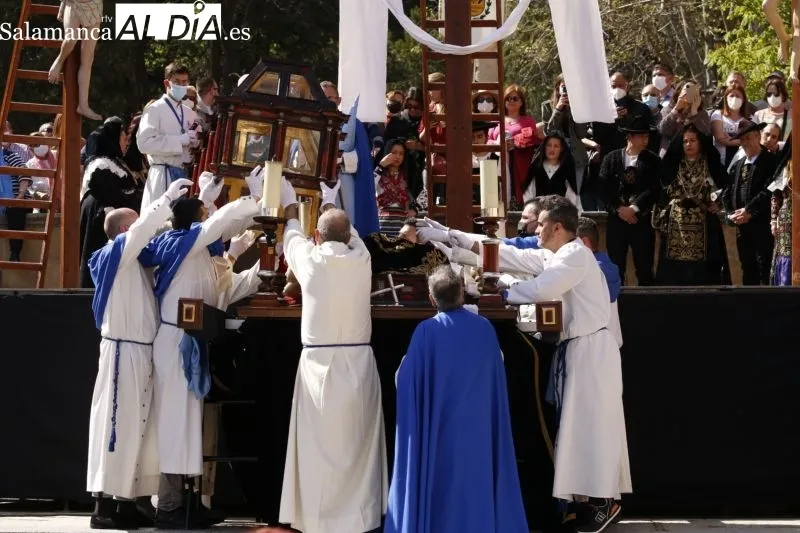 Acto del descendimiento del Cristo de Nuestro Bien en Salamanca - David Sañudo