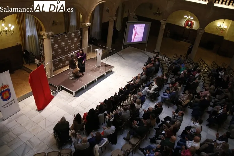 Presentación del cartel del 50 aniversario de la alternativa de 'El Niño de la Capea'. Fotos: David Sañudo
