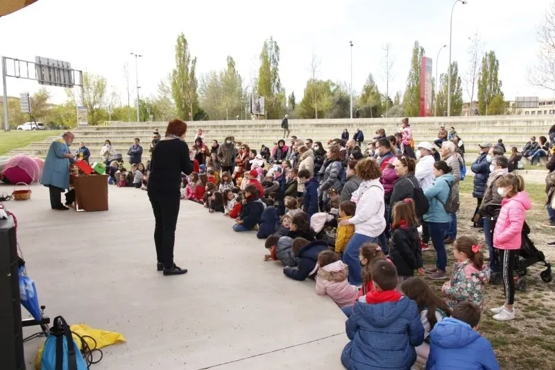 Cuentacuentos de Fernando Saldaña en el Festival del Lunes de Aguas - David Sañudo
