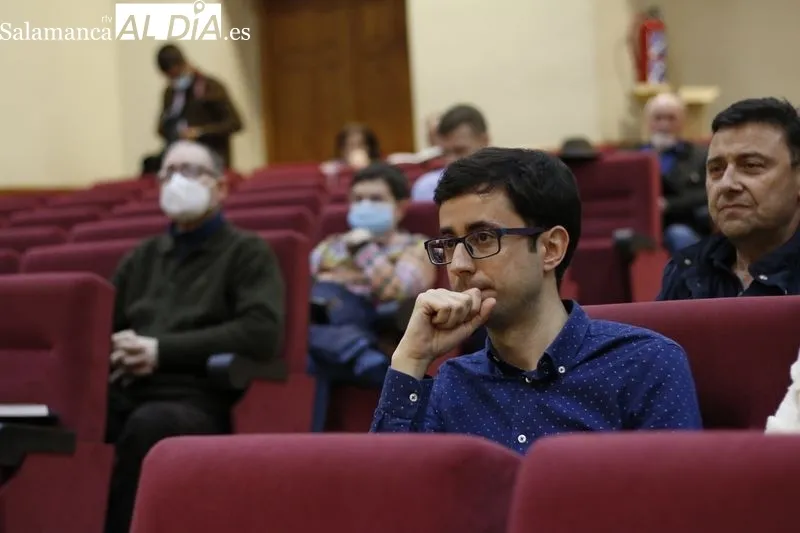 Conferencia debate que ha tenido lugar este viernes en el salón de actos de UGT