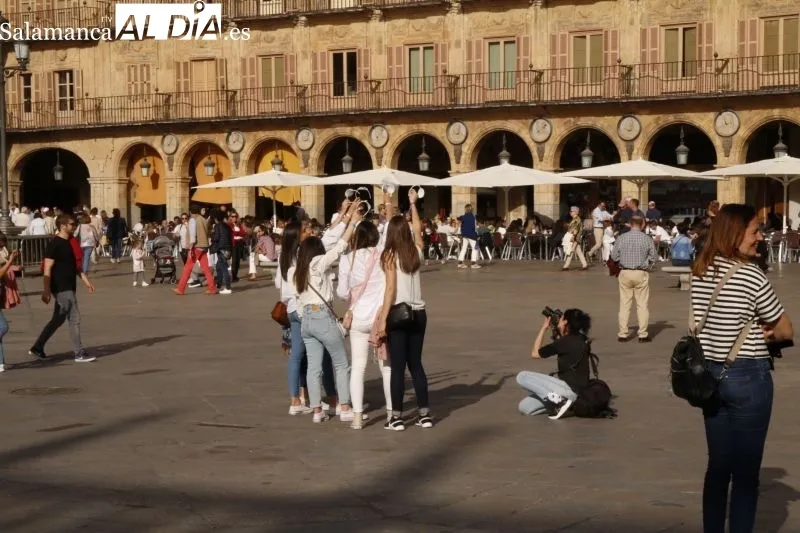 Primaveral ambiente en Salamanca en el puente de mayo - David Sañudo