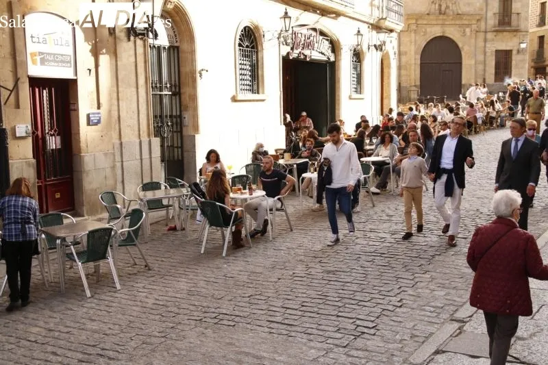 Primaveral ambiente en Salamanca en el puente de mayo - David Sañudo