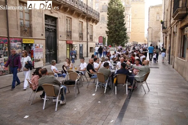 Primaveral ambiente en Salamanca en el puente de mayo - David Sañudo