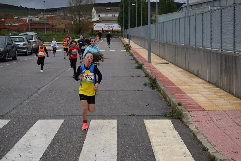Foto 6 - El mal tiempo no empa&ntilde;a el VII Cross Popular de Aldeatejada