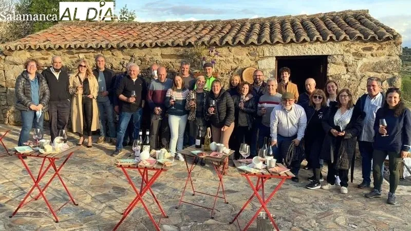 Acto de inauguración de la sala de catas en 'La Casa de los Pobres'