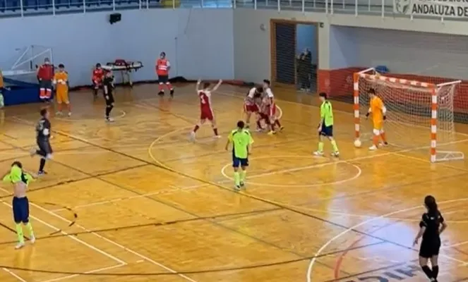Foto 4 - Jorge Crespo logra un doblete ante Murcia pero Castilla y Le&oacute;n cae derrotada