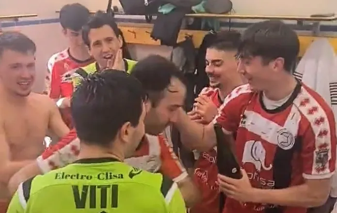 Foto 3 - Adri&aacute;n Moreiro y Daniel Ratero se proclaman campeones de Liga con Unionistas