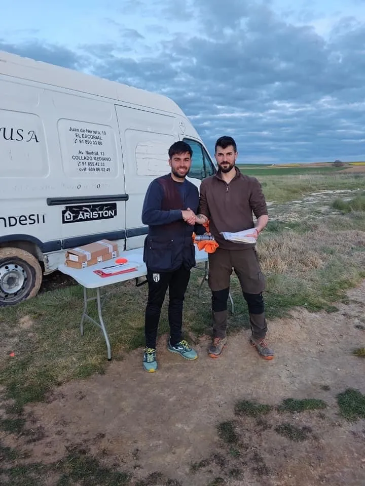 Foto 4 - Gran afluencia de p&uacute;blico en la esperada vuelta del tiro al plato y la pelota mano en Villoria