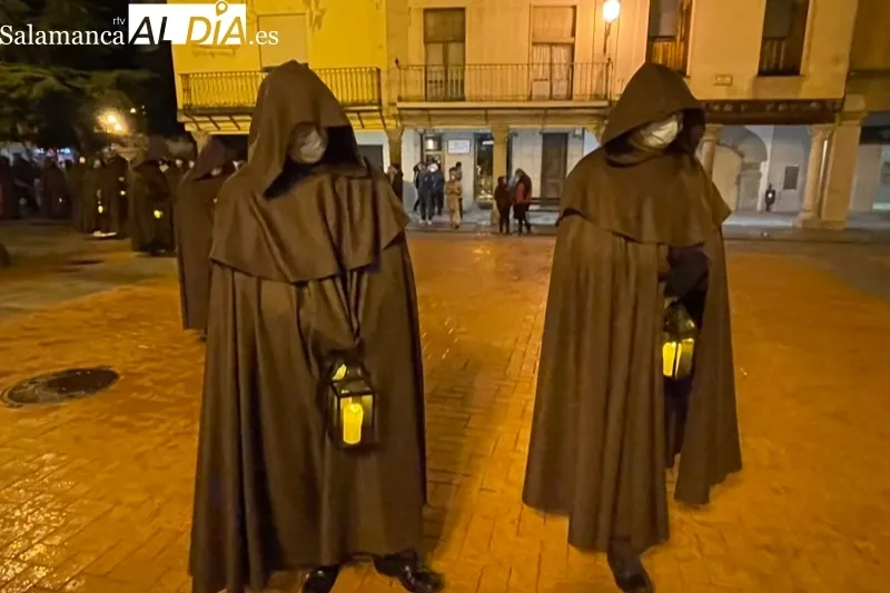 Peñaranda ha vivido la primera procesión de Penitencia el Lunes Santo