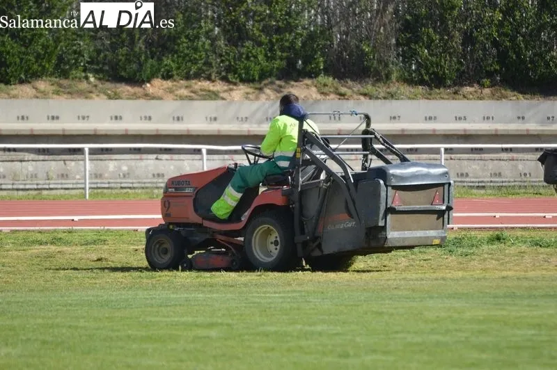 Foto 8 - Mar&iacute;a se pasa al 4-4-2 con un once muy marcado en el entrenamiento del Salamanca UDS