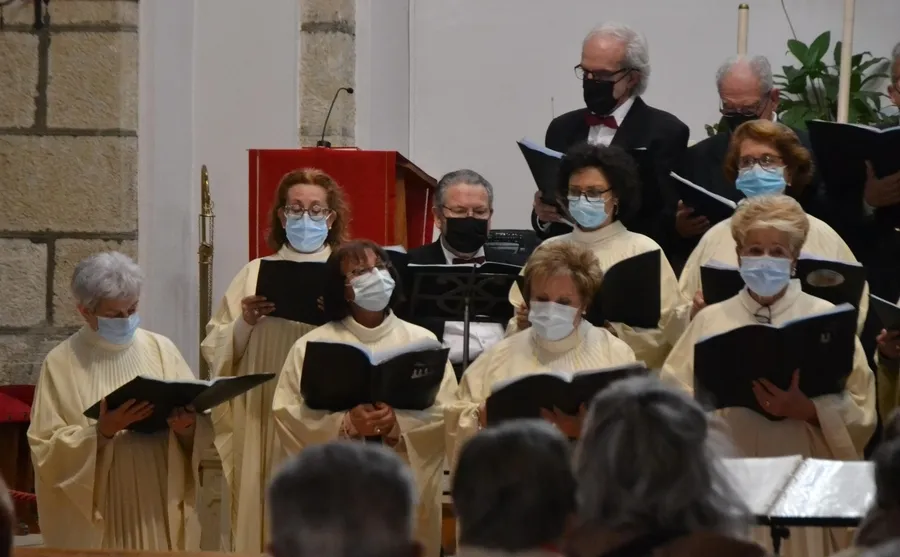 Foto 9 - La Coral D&aacute;maso Ledesma conmemora con una actuaci&oacute;n el inicio de la Semana Santa